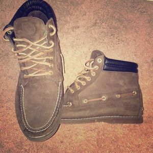 BARELY WORN size 11 M Timberland boots